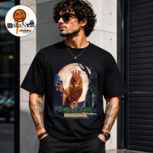 The Cure Gothenburg 2026 Event Tee Lion King with Crown At Way Out West Festival In Gothenburg Sweden On August 14 2026 Unisex T-Shirt